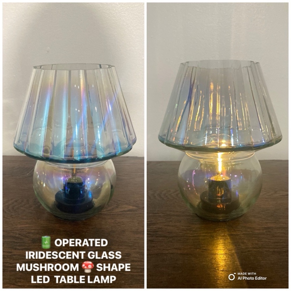 NWT-LED Light Up- Battery Operated- Clear Iridescent Glass Mushroom Table Lamp
